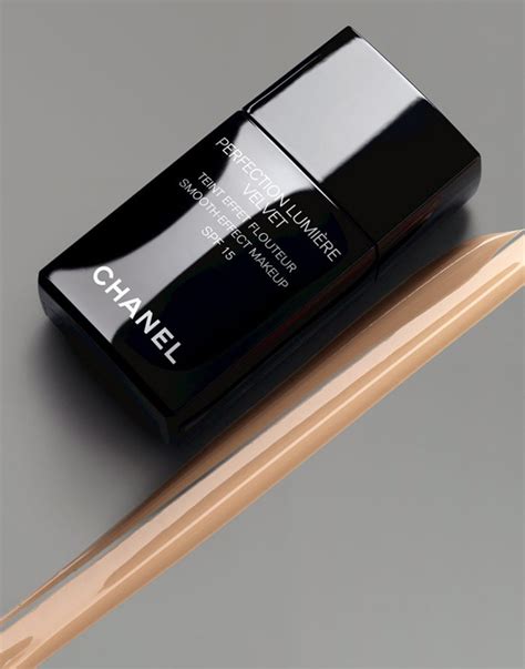 chanel foundation perfection lumière velvet|review of Chanel velvet foundation.